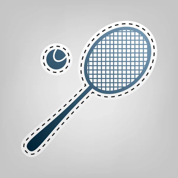 Tenis raketa znamení. Vektor. Modrá ikona s obrysem pro vysekávání na šedém pozadí. — Stockový vektor
