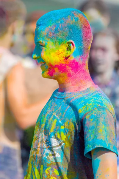 19 de junio de 2016, Orekhovo-Zuevo, región de Moscú, Rusia. El festival de colores . —  Fotos de Stock