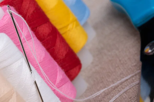 iş parçacığının makaralar.