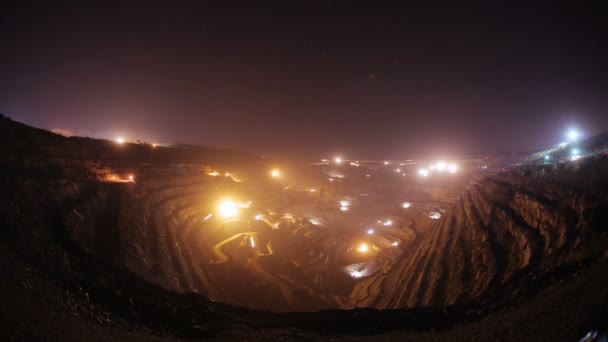 Minerai de fer. Panoramique chronométrage de mine à ciel ouvert — Video
