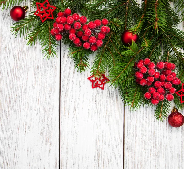 Tannenbaum mit Dekoration — Stockfoto