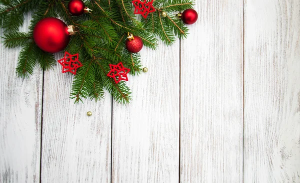 장식이 있는 크리스마스 전나무 — 스톡 사진