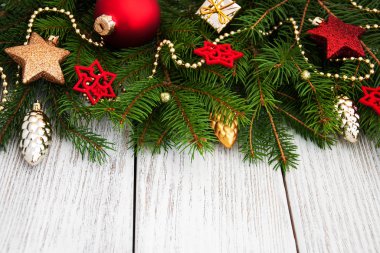 Süslü Noel ağacı