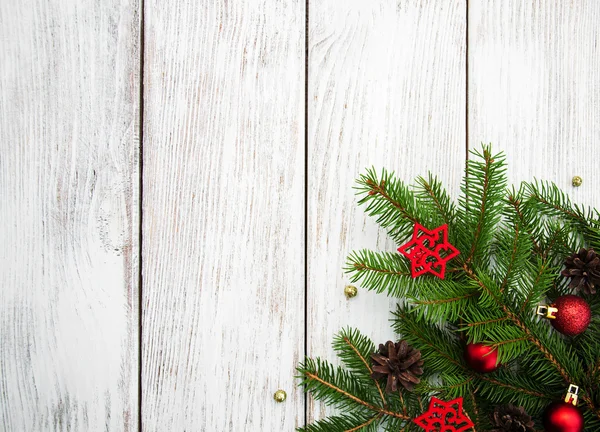 Tannenbaum mit Dekoration — Stockfoto