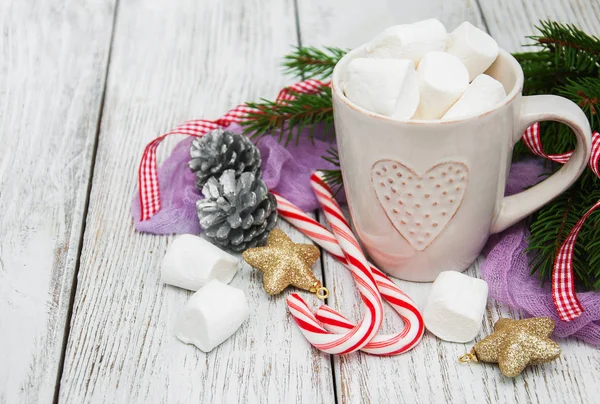 Cup of cocoa with marshmallows — Stock Photo, Image