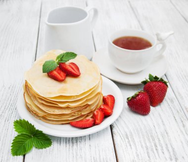 çilek ile Pancakes
