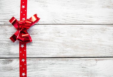 dekoratif kırmızı kurdele