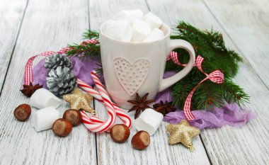 Şekerlemeli bir fincan kakao.