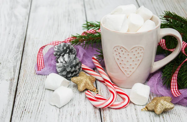 Cup of cocoa with marshmallows — Stock Photo, Image