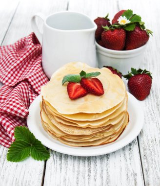 çilek ile Pancakes