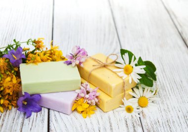 bitkisel tedavi - papatya, tutsan, sabun
