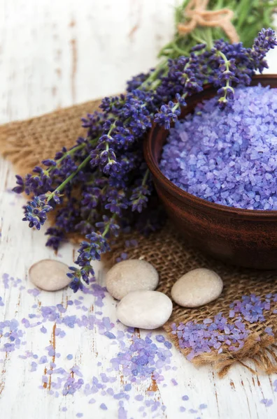 Lavendel og massage salt - Stock-foto