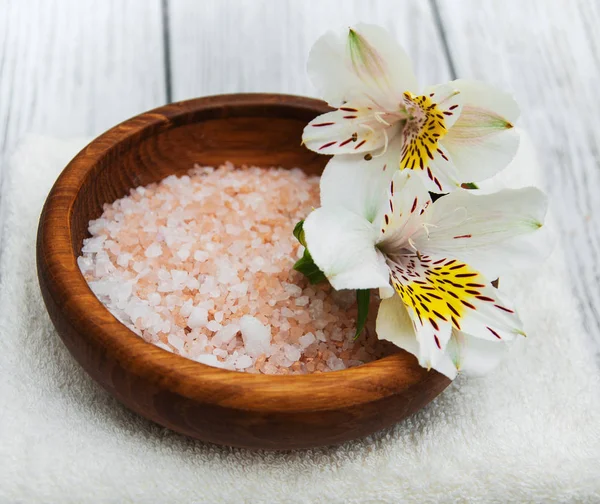 Alstroemeria çiçekler ile Spa Ürünleri