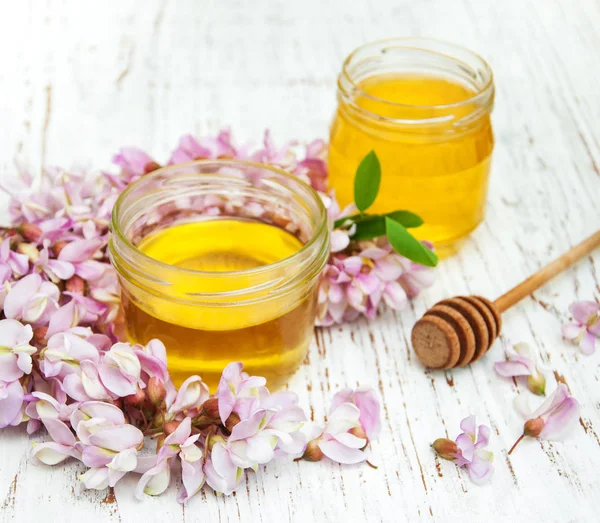 ile akasya çiçekleri tatlım