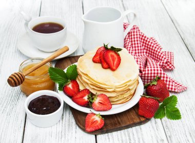 çilek ile Pancakes