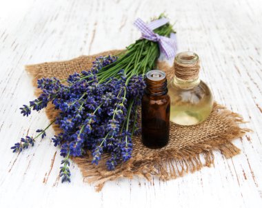 Lavanta ve masaj yağı