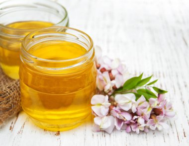 ile akasya çiçekleri tatlım