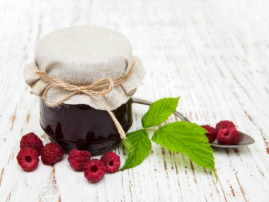 Taze çilek ile Ahududu reçeli