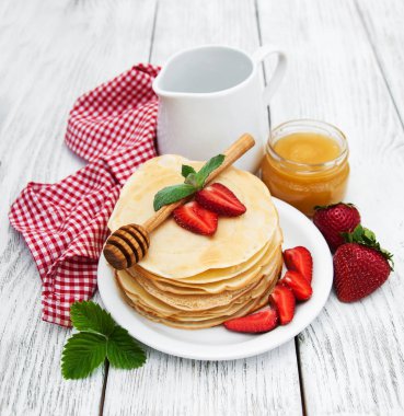 çilek ile Pancakes
