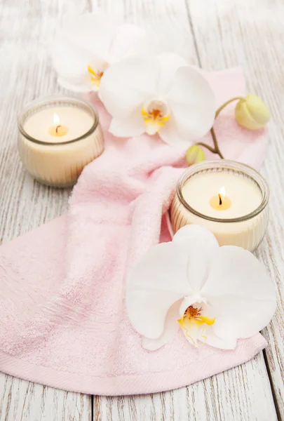 Productos de spa con orquídeas —  Fotos de Stock