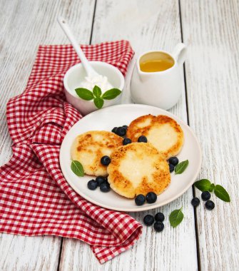 süzme peynirli gözleme blueberry ile