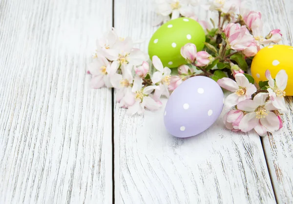 Easter eggs and apple blossom — Stock Photo, Image