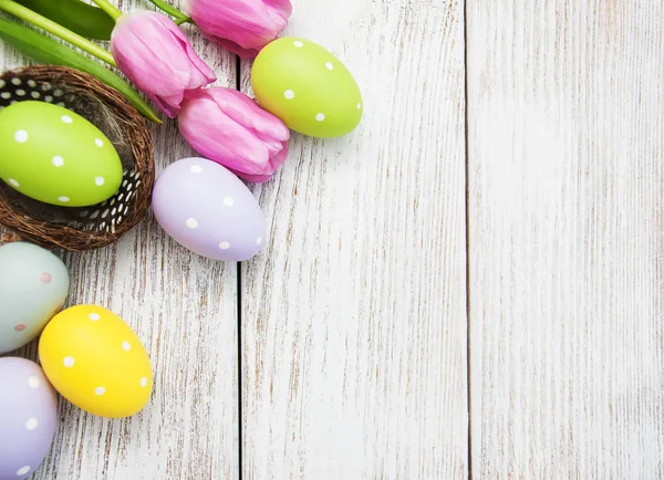 Paaseieren in een nest — Stockfoto