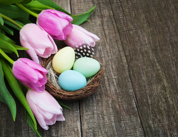 Easter eggs in a nest — Stock Photo, Image