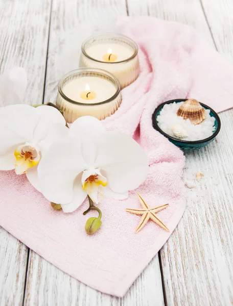 Productos de spa con orquídeas —  Fotos de Stock
