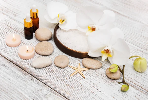 Productos de spa con orquídeas — Foto de Stock