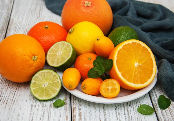 Färska citrusfrukter — Stockfoto