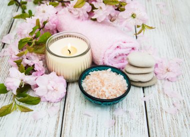 Sakura çiçeği ile Spa Ürünleri