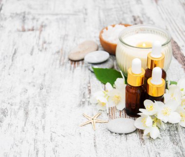 Yasemin çiçekleri ile Spa Ürünleri