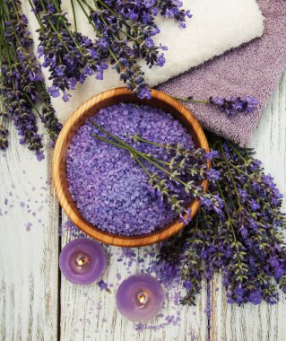 Lavanta, deniz tuzu ve mum