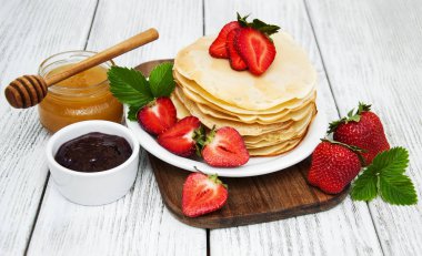 çilek ile Pancakes