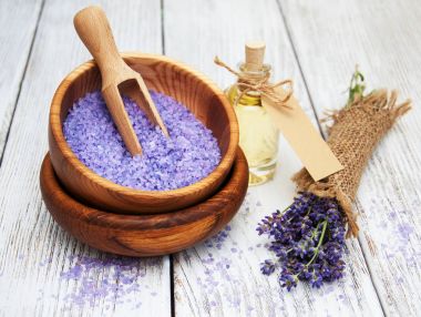 Lavanta yağı ile