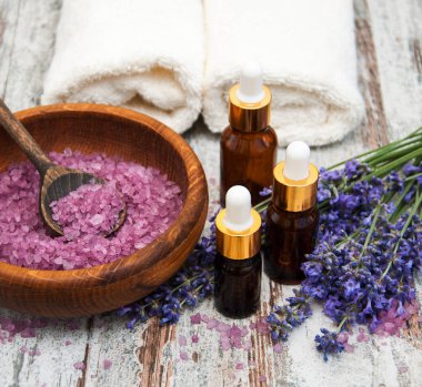 Lavanta ve masaj yağı