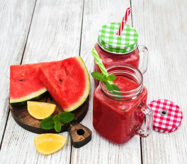 Kavanoz karpuz güler yüzlü ile