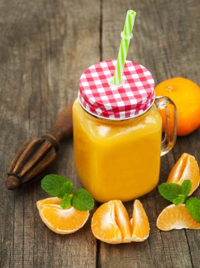 Portakal suyu ile jar