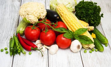 bir çerçeve olarak taze sebze