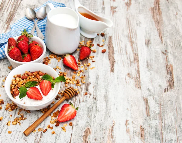 Hausgemachtes gebackenes Müsli — Stockfoto