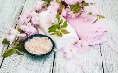 Sakura çiçeği ile Spa Ürünleri