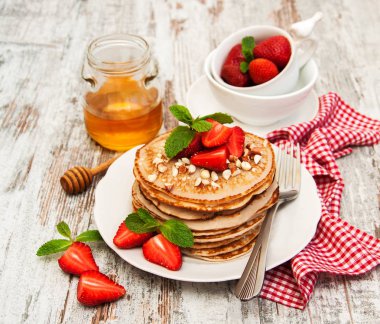 çilek ile Pancakes