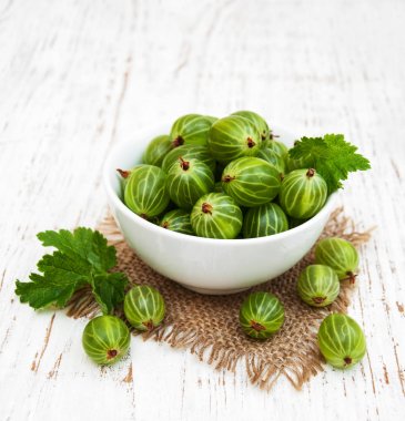 bektaşi yaprakları ile