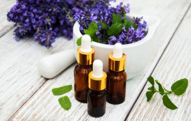 Lavanta ve masaj yağları