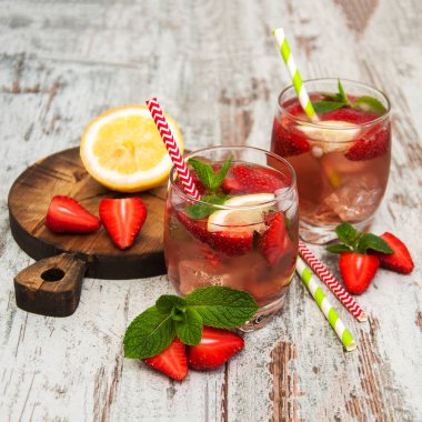 Srtawberries ile limonata