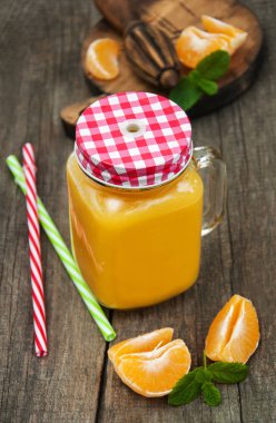 Portakal suyu ile jar