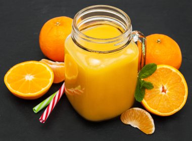 Portakal suyu ile jar