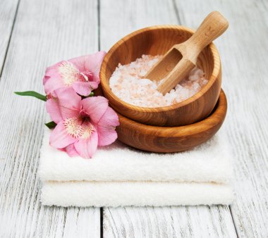 Alstroemeria çiçekler ile Spa Ürünleri