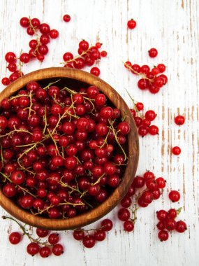 taze kırmızı kuş üzümü